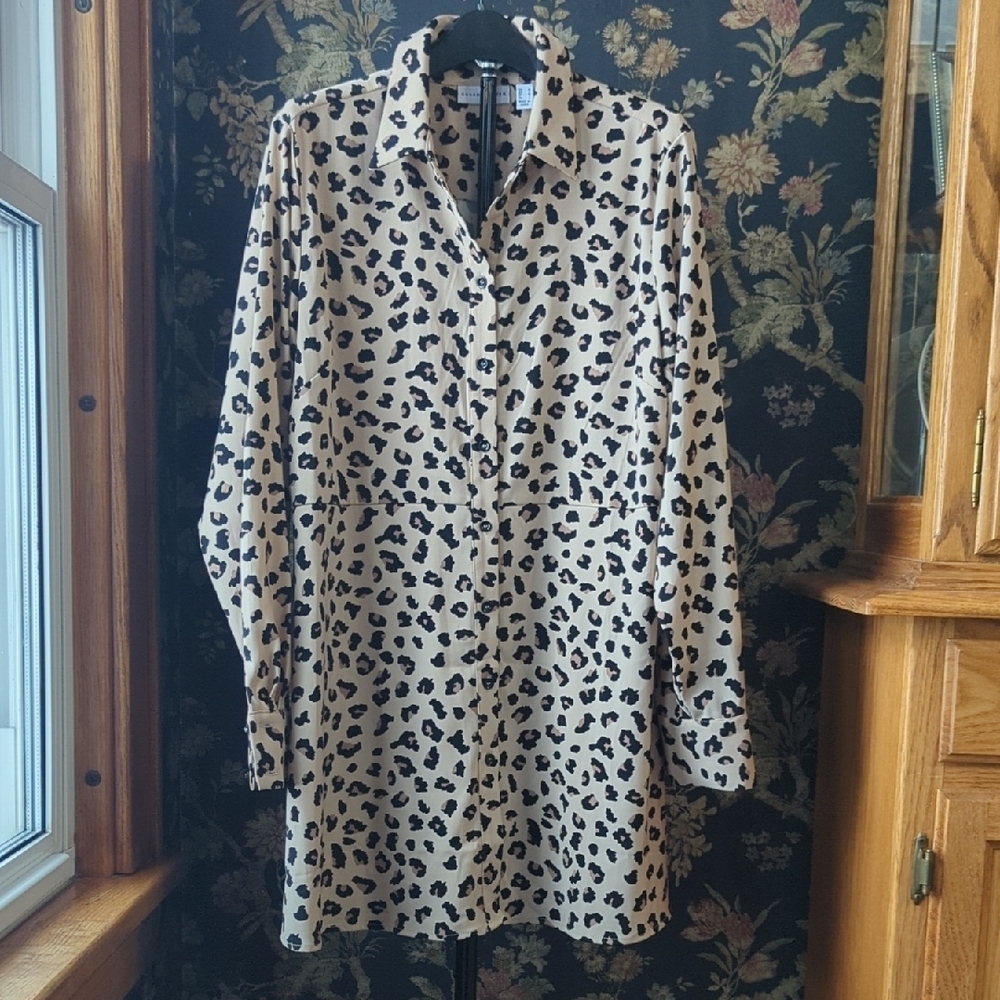 Susan Graver Leopard Print Long Sleeve Button Down Dress Size Women's M